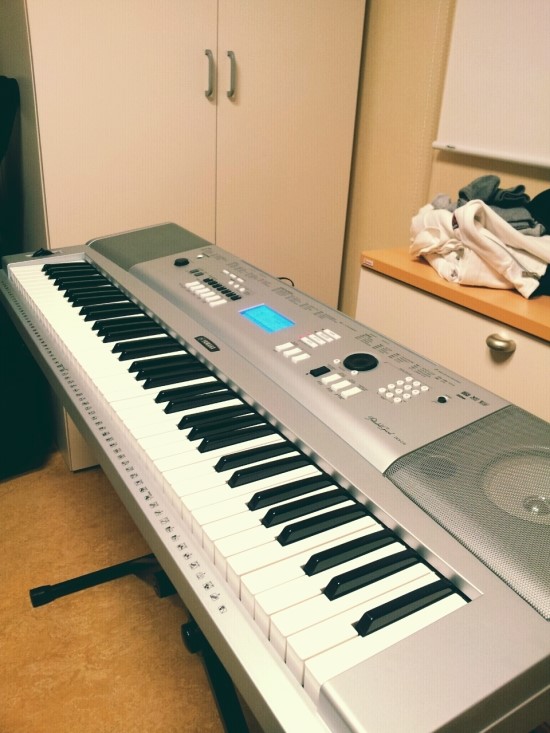 [전자키보드 리뷰] YAMAHA DGX230 ; 야마하의 전자키보드 추천(76건반) 네이버 블로그