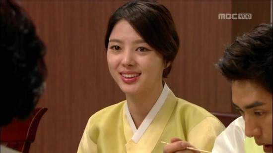 엄현경 한복에 대한 이미지 검색결과