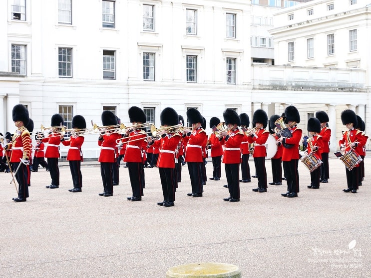 런던 버킹엄 궁전, 근위병 교대식 시간 네이버 블로그